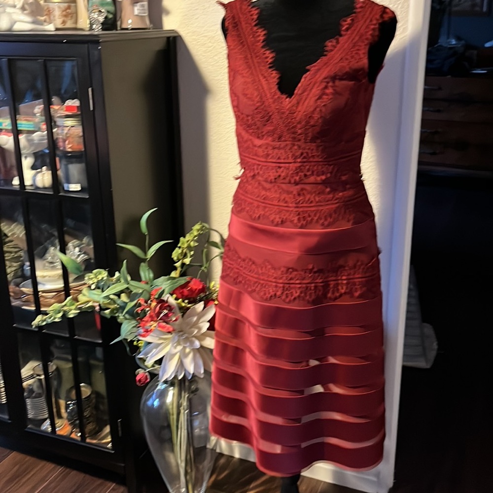 Size 4 maroon party dress
